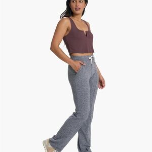 Vuori Halo Wide Leg Flare pant small